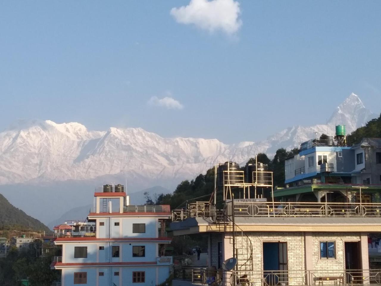 Hotel High Ground Inn Sarangkot โพคารา ภายนอก รูปภาพ